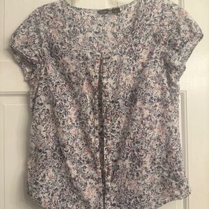 Women’s floral button down Eddie Bauer top